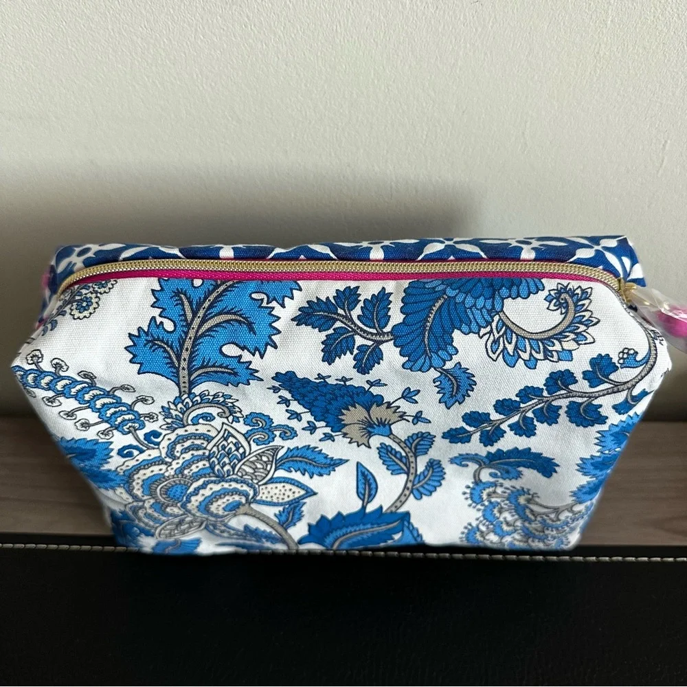 Estée Lauder Paisley Cometic Bags